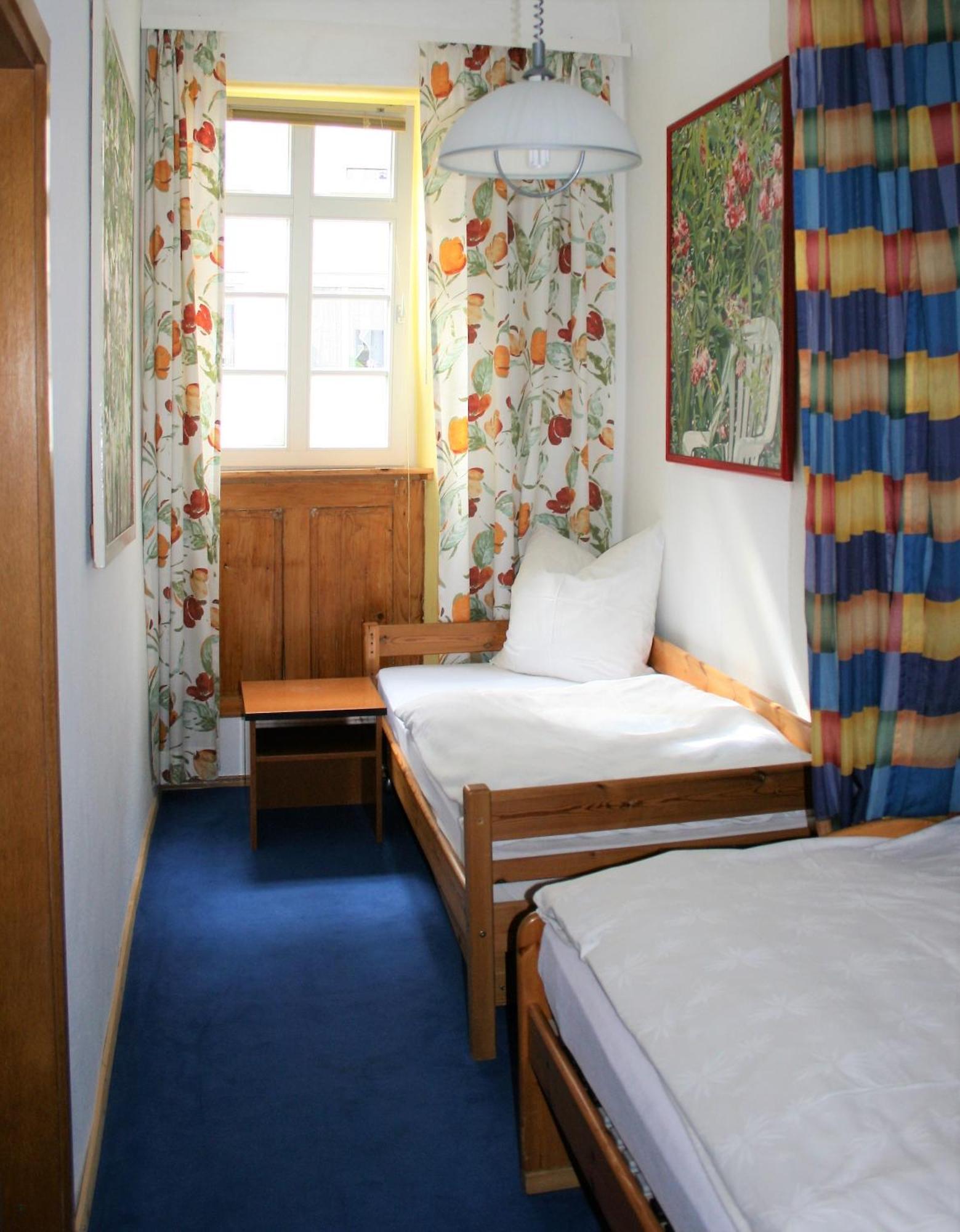 Herrenhof Worms Extérieur photo
